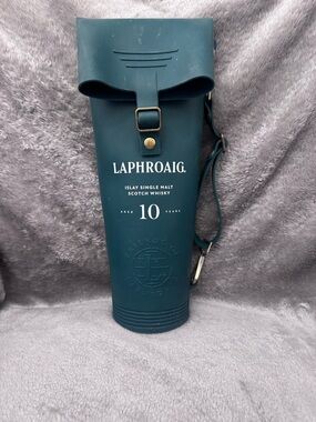 Laphroaig 10 year case